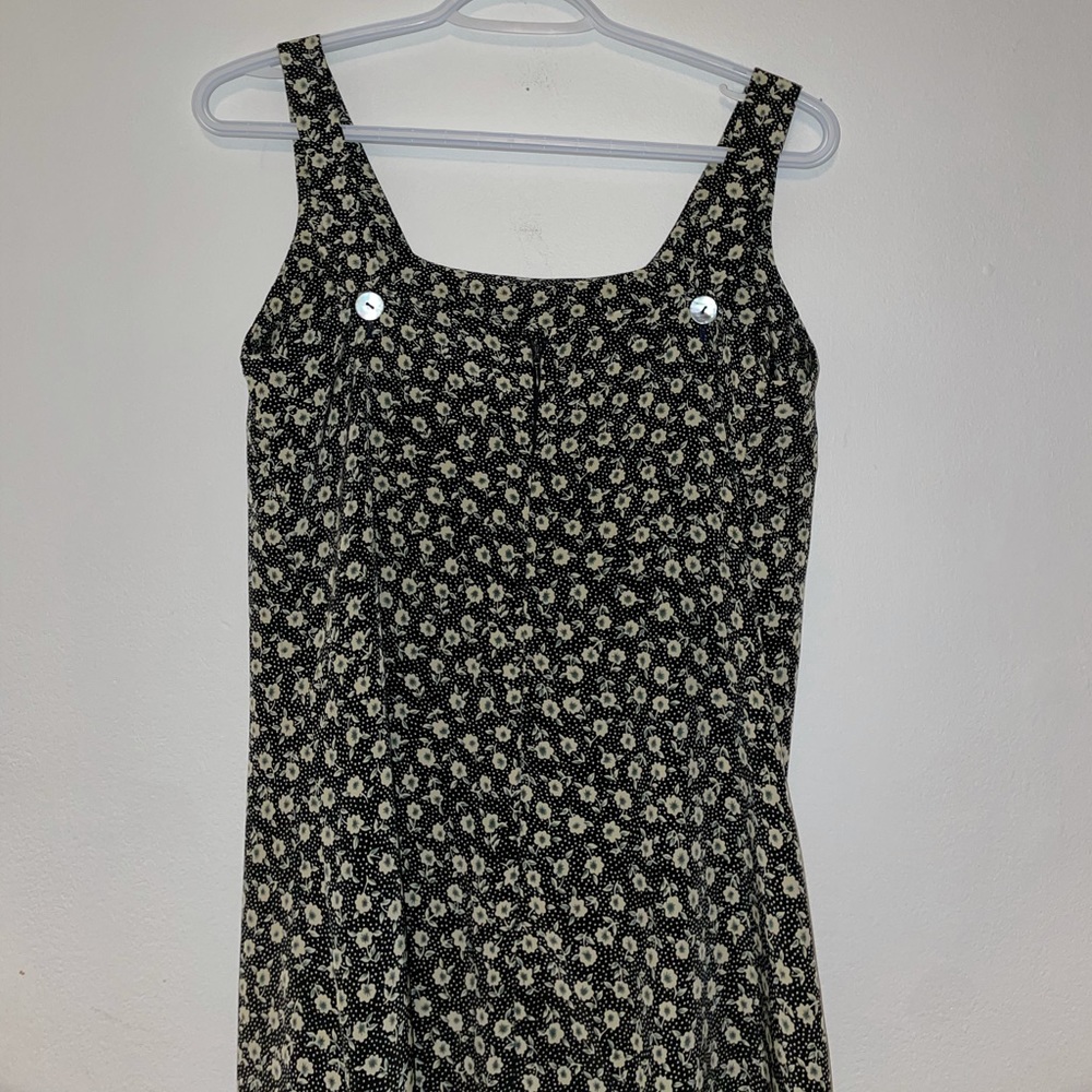 Beautiful vintage 90s floral dress
